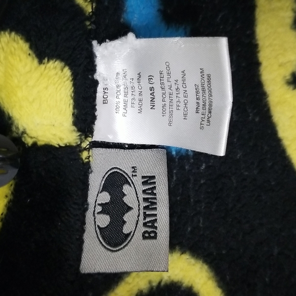 Batman Robe - Picture 2 of 6